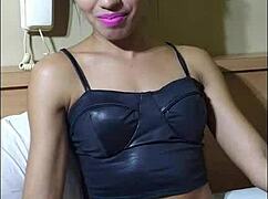 Hey, check all the wild stuff behind the scenes in porno with Alice Lemes!