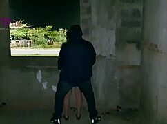 Fodendo Com Um Fã No Casarão Abandonado Na Avenida De Frente Para O Mar - Cristina Almeida