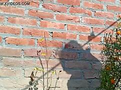 Everbest Homemade XXX Pissing Sex Outside with a Friend in Public