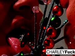 Trying to fuck the virgin snowgirl on Christmas 😍