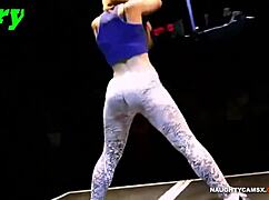 Cele Mai Tari Bikini Dances Shake It Hard in 2014 Compilation