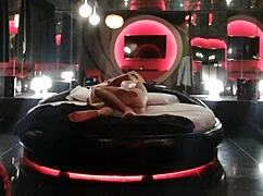 Veteran enjoys sucking my lady's pussy for money in home video.