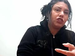 i'm vlogging about sarah rosa, that sexy actress who's a sex scammer or somethin'