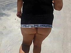 chillin with my girl paty and her big ass at the beach 😎