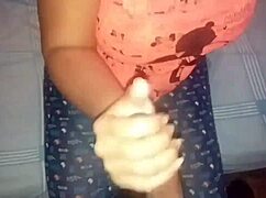 Colombian milf gives rica mamada with big ass spreading.