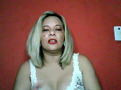 Mother and daughter have crazy sex with boyfriend in wild erotic encounter