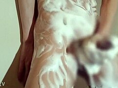 japanese boy, wanna see me masturbate naked in the bath?