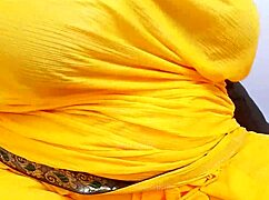 West Bengal Indian Bhabhi Posing Attractively in Traditional Saree