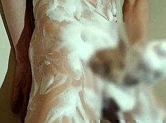 japanese boy, wanna see me masturbate naked in the bath?