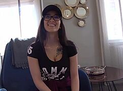 slender 18-year-old darsia with fluffy big breasts gets raw creampie