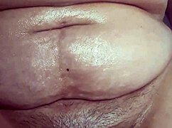 Horny Mature Milf Mom Gives Intense Handjob To Herself Alone