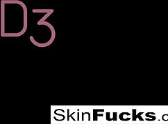 Hotel room fun with ash hollywood and skin diamond!