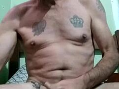 Intense Desire To Cum In Gay Close-Up Encounter