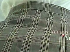 le alcé su falda del colegio para ver sus nalgas, colegiala adora follar en cuatro saltándose la escuela 😍