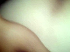 putita gritona moans loudly while getting her pussy played with by amateurs