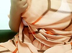 naughty bhabi showing her sexy boobs