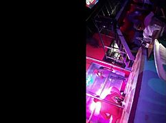 Venezuelan dancer shakes big ass at night club in Ecuador
