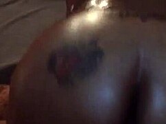 Yo, Hazelnutxxx Bugün O Ebony MILF Büyük Kıç Vibini Güçlü Tutuyor