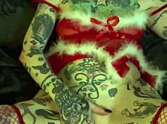 Milf On The Shelf Achieves Christmas Solo Orgasm With Fingering And Clit Play