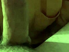 I love sucking dick and swallowing cumshot 😍