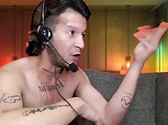 Colombian amateur feels much pain in position but endures to make mexican happy bareback. Gay.