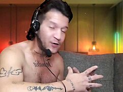 Colombian amateur feels much pain in position but endures to make mexican happy bareback. Gay.