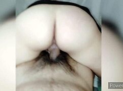 cogida por amigo mientras papas no estan 😏