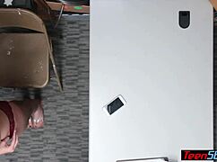 Stunning thief caught and taken hard by LP officer