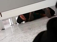 Pegacao gay no banheiro do shopping com amateurs