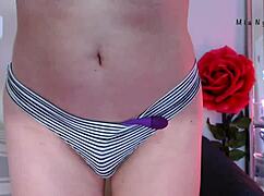 Mianyx Teases Cock with Naked Body