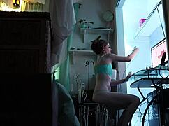 cumming in my wet panties 😍