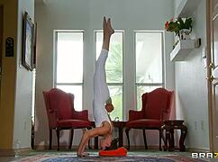 brazzers dirty masseur jenni lee and johnny sins stretch tight groins in wild session.