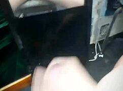 Vietnamese gay top sucking big cock 😈