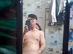 Vietnamese gay top sucking big cock 😈