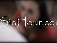 Asian girlfriend welcomes home with erotic fun 😘