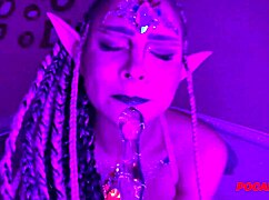 Pocahontas does anal with big ass on glass dildo 😈