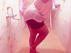 Sexy South Indian Maid Reveals Her Boobs While Cleaning