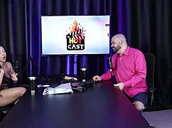 o lugar mais estranho que transou foi com um coroinha no confessionário da igreja e também já gravou no cemitério - paulo avelar tiv models sheer red