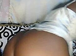 Big ass gets creampie.