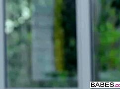 babes madi meadows and samantha hayes flaunt silky skin in pov assfucking.