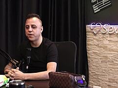 I give a blowjob after hearing him talk about the condom for the person to see - Freddy the king of dogging all the time without stopping sheer red