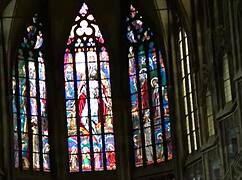 Exploring the historic prague castle as a european tourist