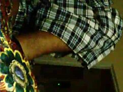 Escort showing off her nice ass