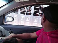 Latina Provoca A Su Inquilino