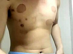 top guy handles loose big dick in gay action