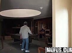 lol, check serena bangin an old fart... crazy! 😜