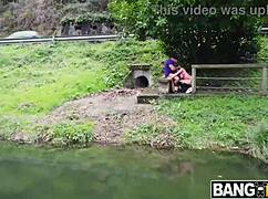 i'm kira queen havin a sexul escapade wit emilio ardana in public