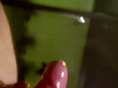 Oye, mira estos ricos chorros de leche caliente en acción!