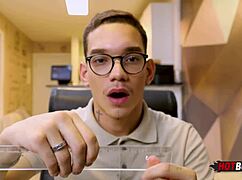 Pirocudo fucking that naughty guy hard.