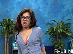 I seduce teens with oiled massages